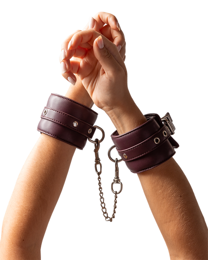 The Kink Kit - Normal x Abbie Chatfield